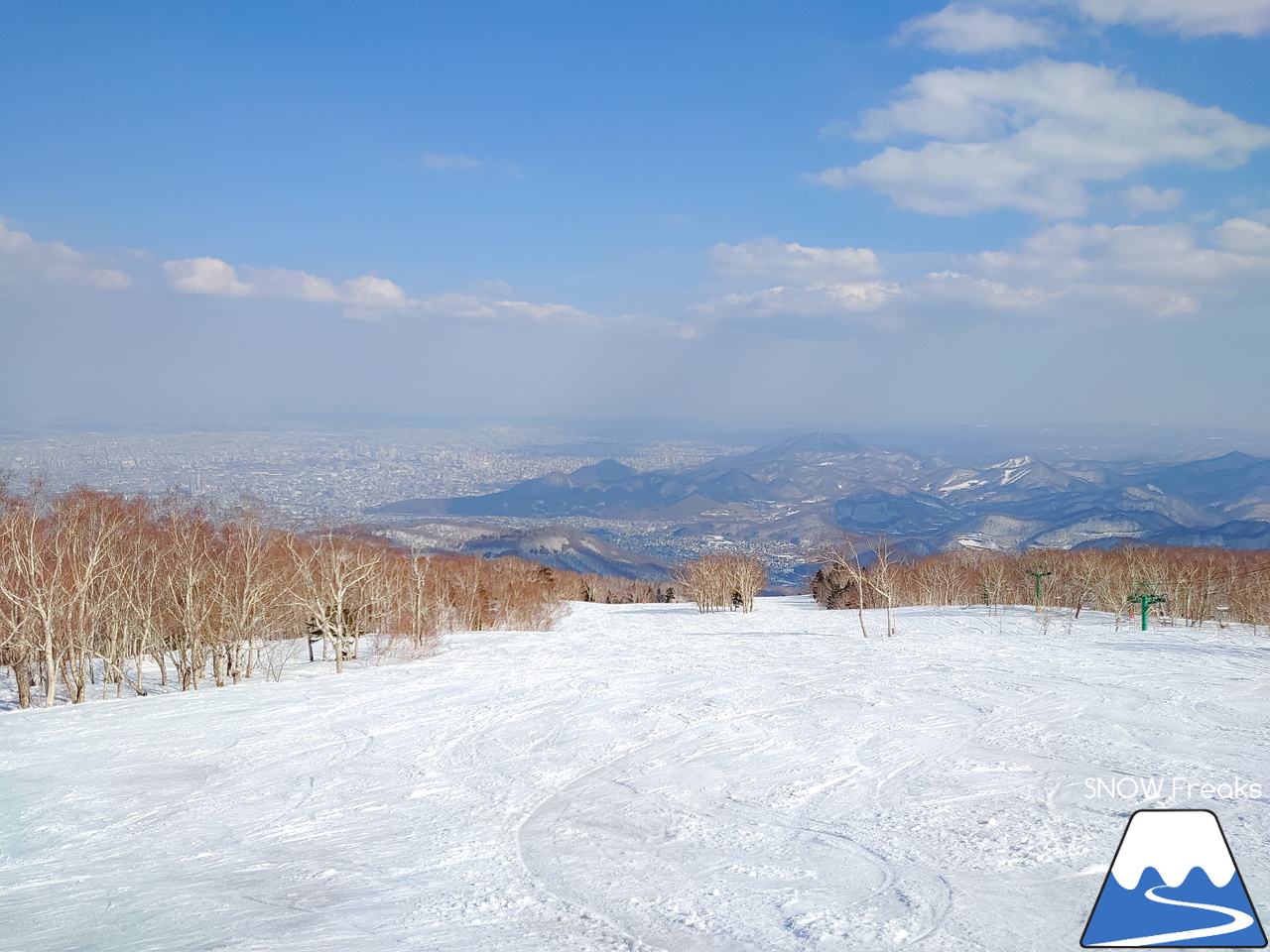 サッポロテイネ｜今シーズンの平日営業は、3/31（金）まで。静かで穏やかな春山を滑りましょう！